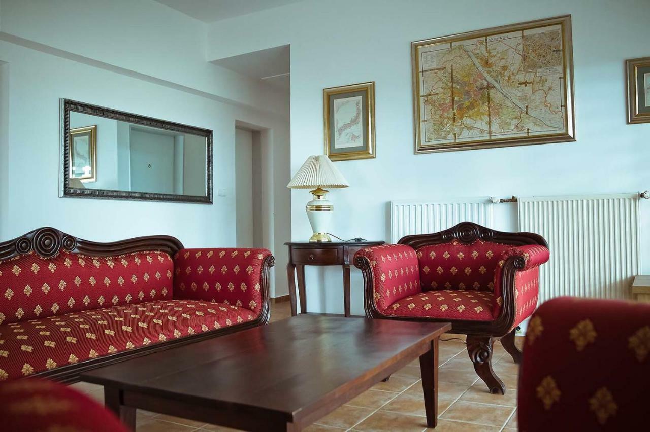 Balatonalmádi Koi Apartman מראה חיצוני תמונה